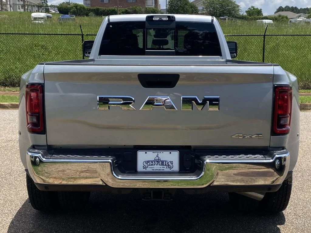 New 2026 Silver-Zynith Exterior Paint RAM Tradesman image 6