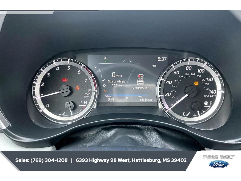 Used 2023 Wind Chill Pearl Toyota XLE image 15
