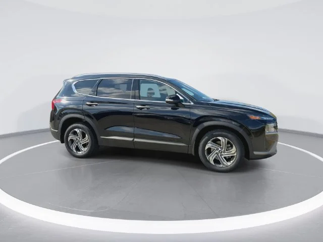 Used 2023 Black Hyundai SEL image 9