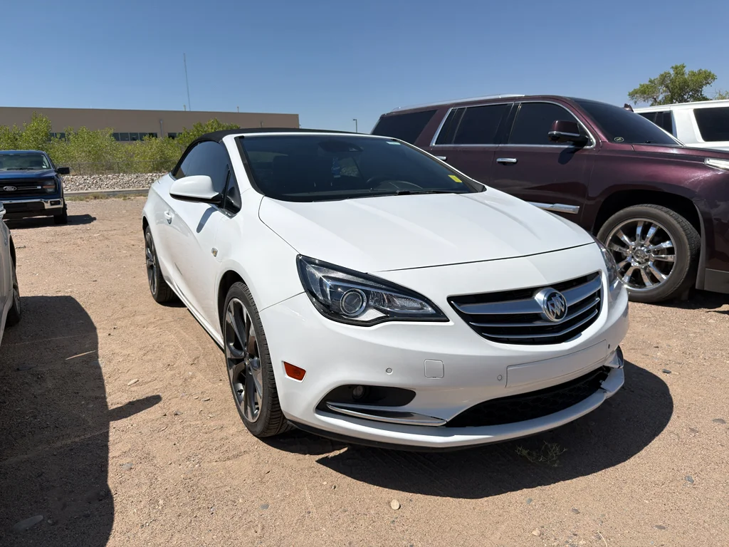 Used 2018 Summit White Buick Premium image 1