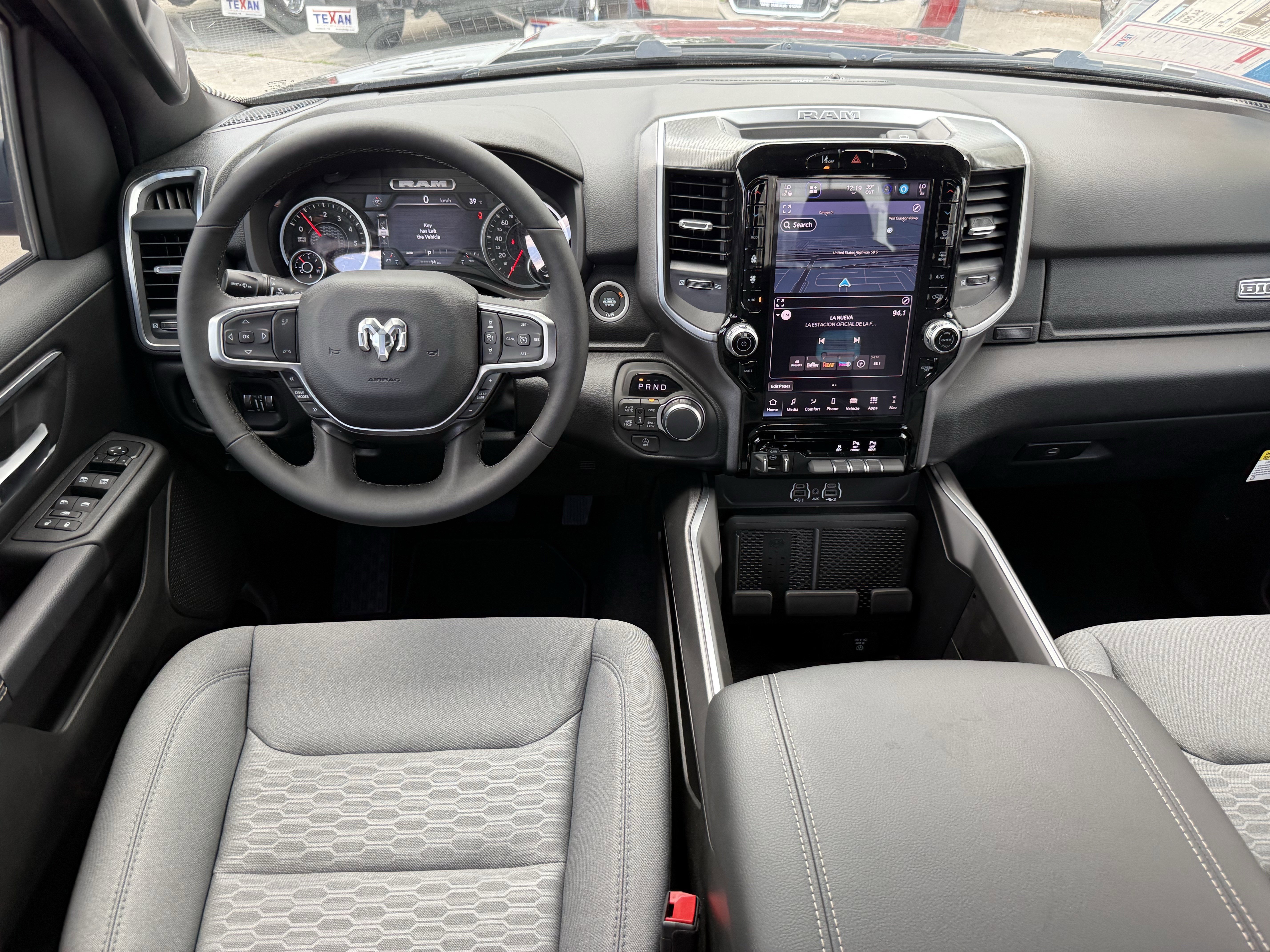 New 2026 Diamond Black Crystal Pearl-Coat Exterior Paint RAM Big Horn image 10
