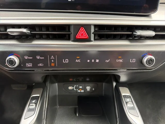 New 2026 White Kia S image 14