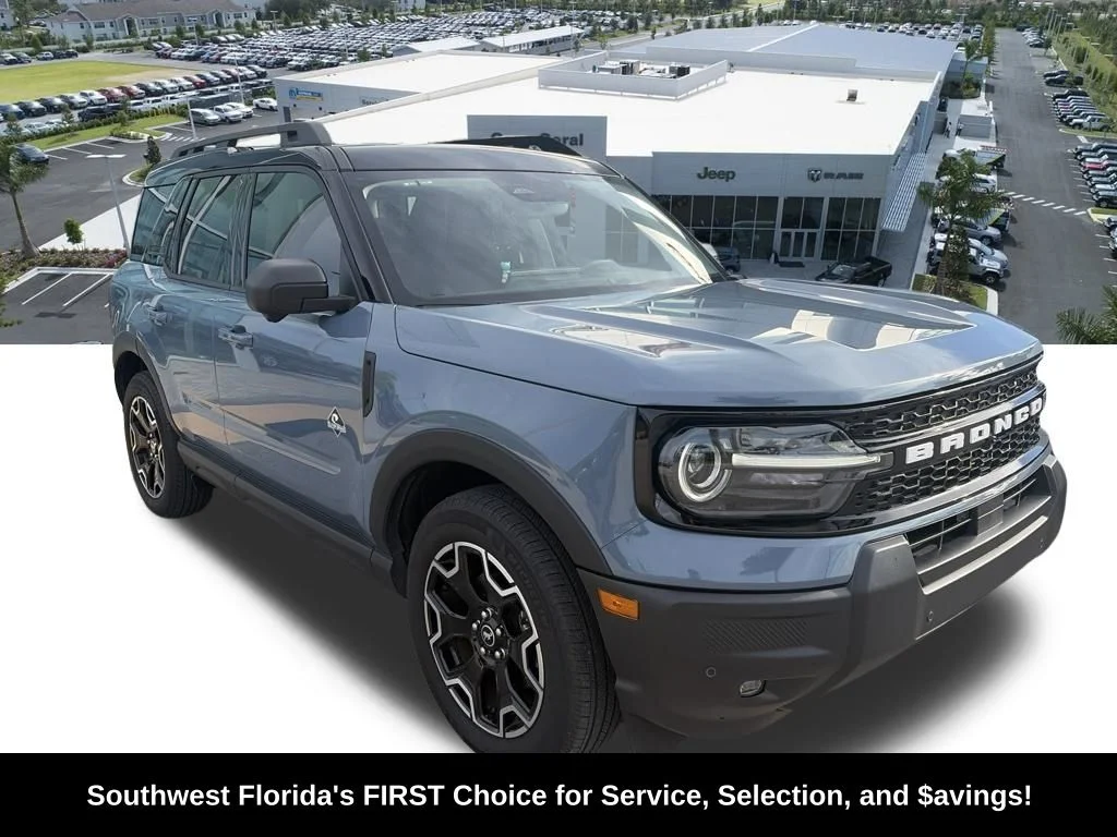 Used 2025 Gray Ford Outer Banks image 2