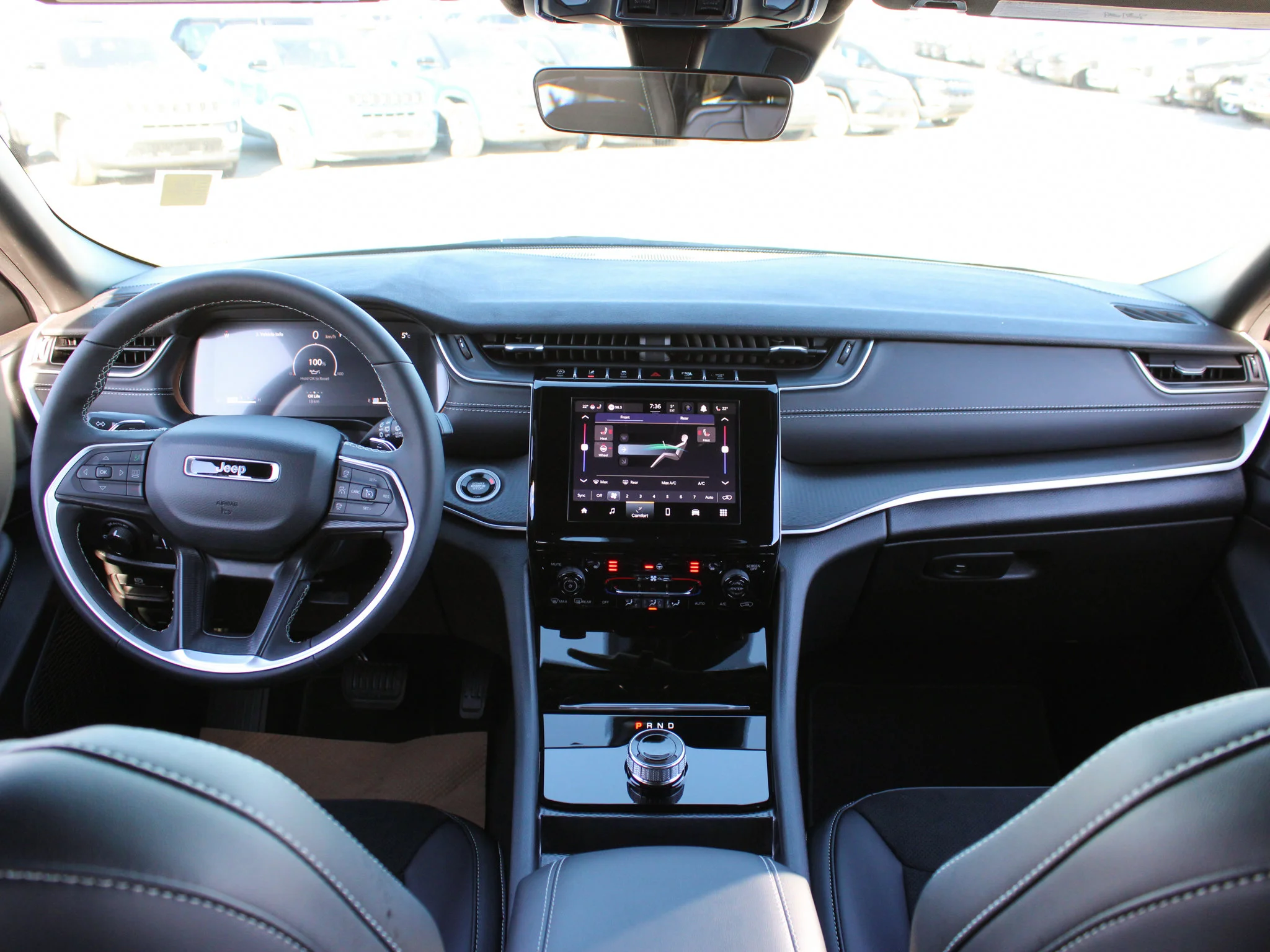 Certified Used 2025 White Jeep Altitude * V6 | Heated Leather Seats | Sunroof | Adaptive Cruise | Remote Start | Backup Camera image 4