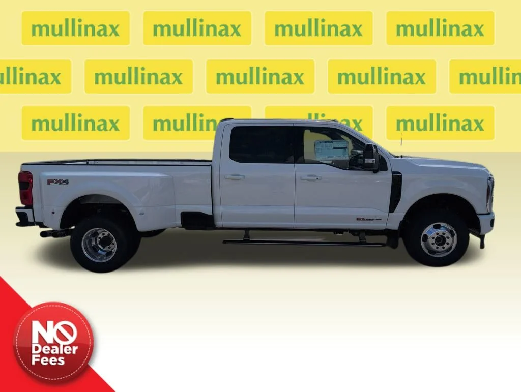 New 2026 White Ford Platinum FX4 image 2