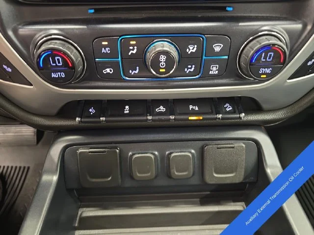 Used 2018 Stone Blue Metallic GMC SLT image 27