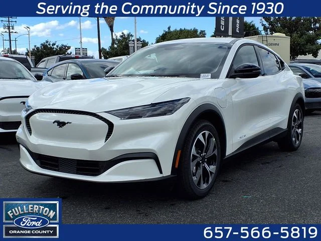 New 2026 Star White Metallic Tri-coat Ford Select image 1