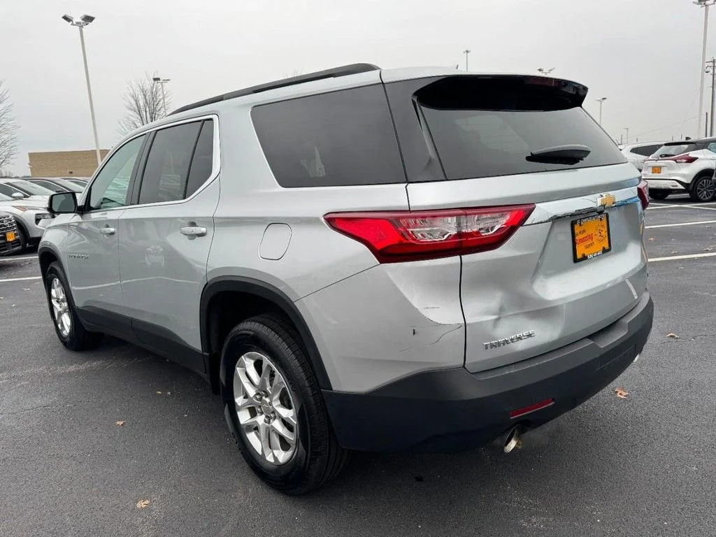 Used 2019 Silver Chevrolet LT image 5