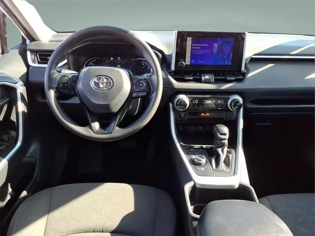 Used 2024 White Toyota XLE image 18