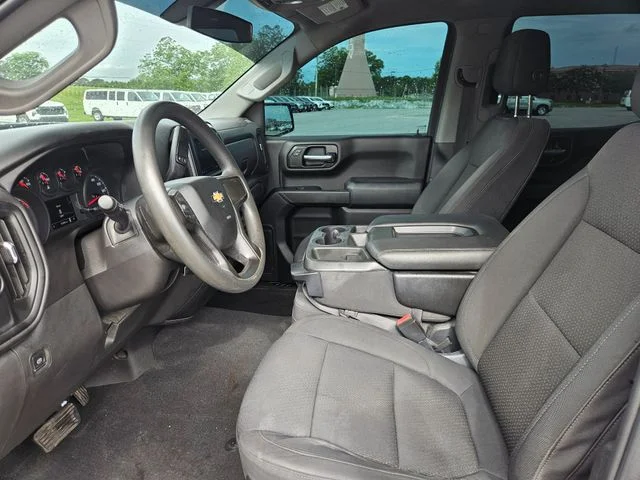 Used 2021 Silver Chevrolet Custom image 9
