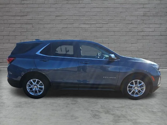Used 2024 Lakeshore Blue Metallic Chevrolet LT image 6