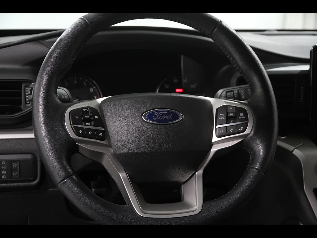Used 2022 Agate Black Ford XLT image 7