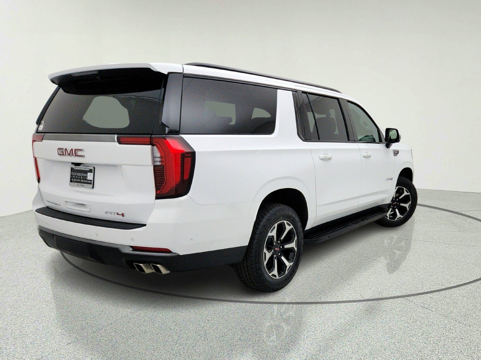 Used 2025 Summit White GMC AT4 image 9