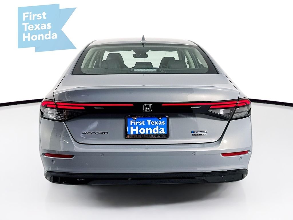 New 2026 Urban Gray Pearl Honda Touring image 7