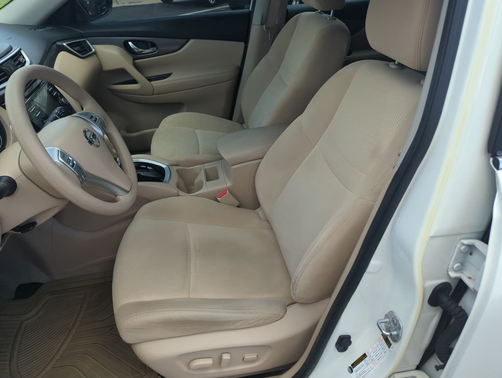 Used 2015 White Nissan SV image 12