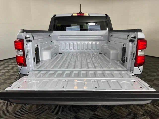 New 2026 Space White Metallic Ford XLT image 17