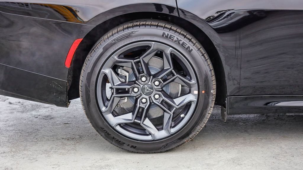 New 2026 Diamond Black Dodge R/T Plus image 12