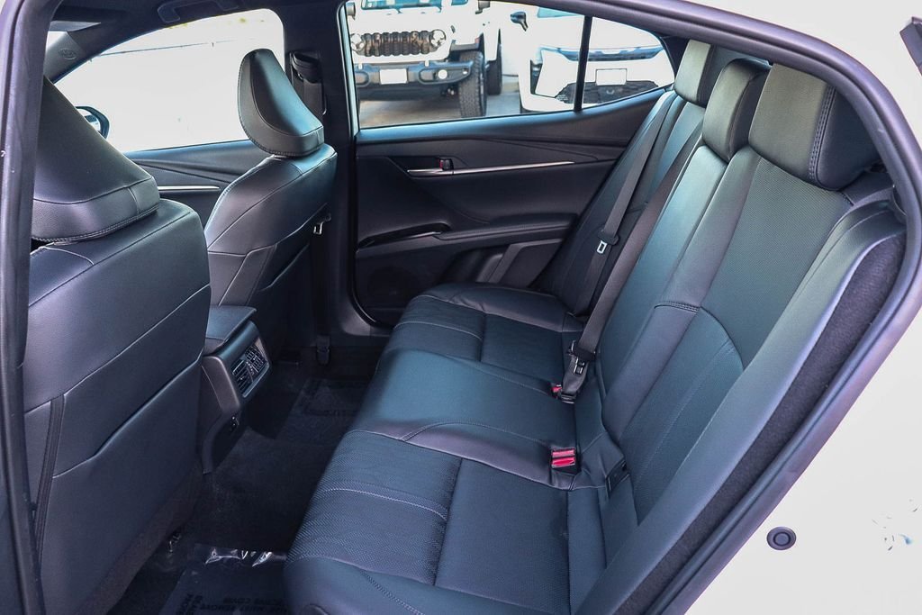 Used 2025 Pearl Toyota XSE image 21
