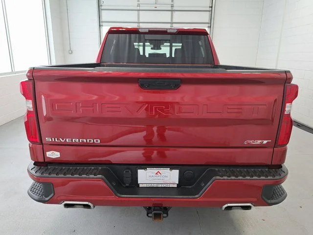 Used 2023 Red Chevrolet RST image 6