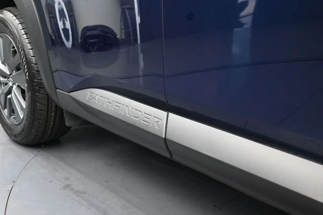 Used 2025 Blue Nissan SV image 10