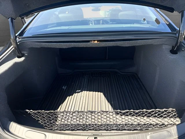 Used 2019 Black Chevrolet Premier image 20