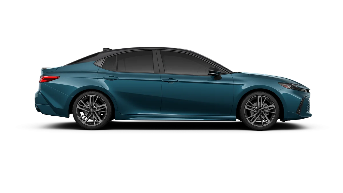 New 2026 Ocean Gem with Midnight Black Metallic roof Toyota XSE image 12