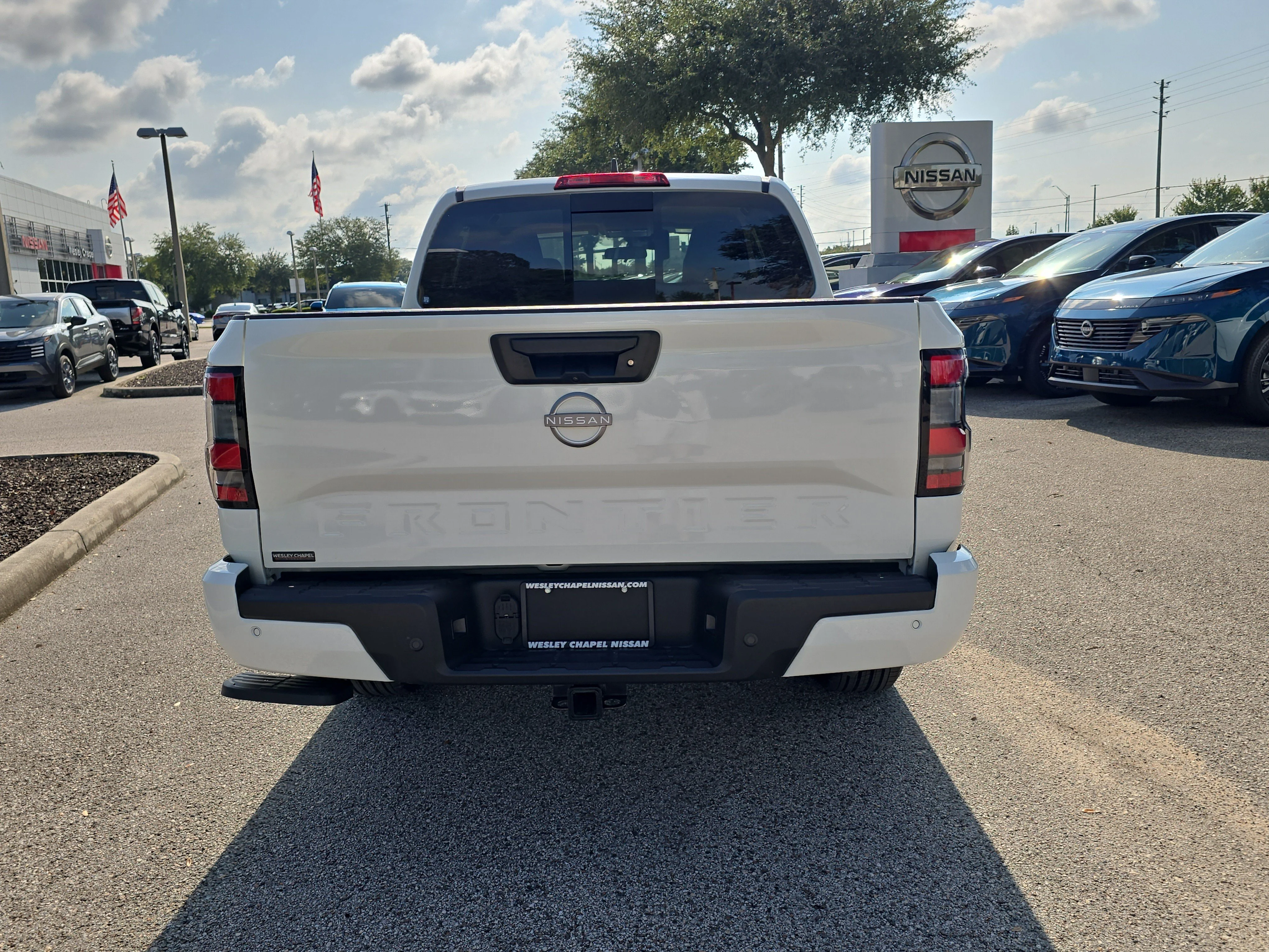 New 2026 Glacier White Nissan Crew Cab SV image 7