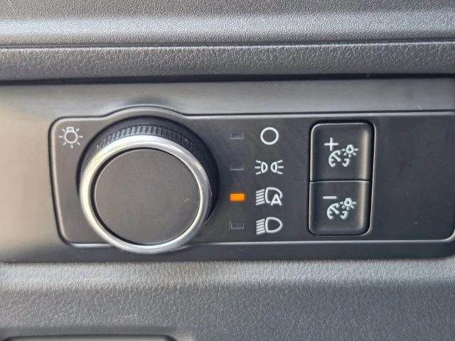 Used 2024 Silver Ford XLT image 29
