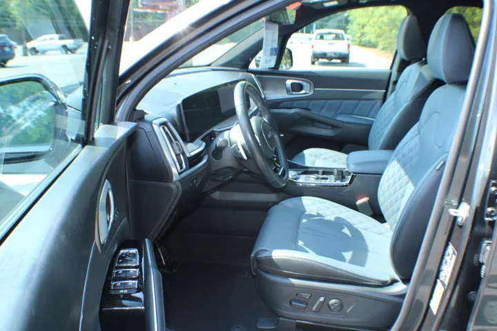 Used 2025 Gray Kia SX Prestige image 13