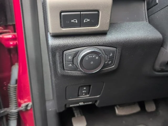 Used 2019 Red Ford Lariat image 21
