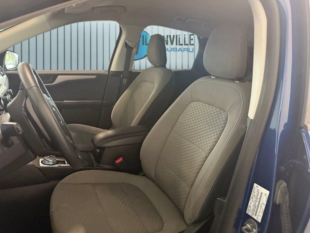Used 2022 Blue Ford SE image 21