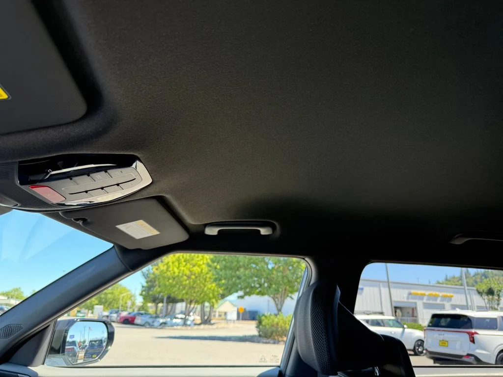 New 2027 Pale Gray Kia X-Line S image 16