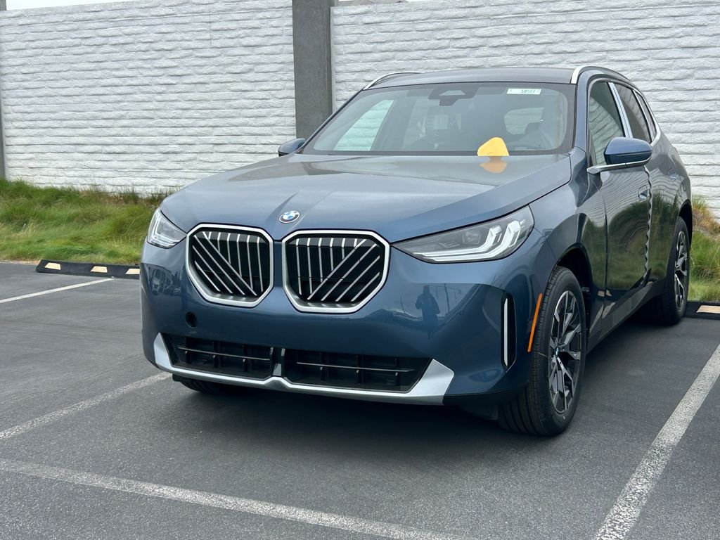 New 2026 Arctic Race Blue metallic BMW 30 xDrive image 2