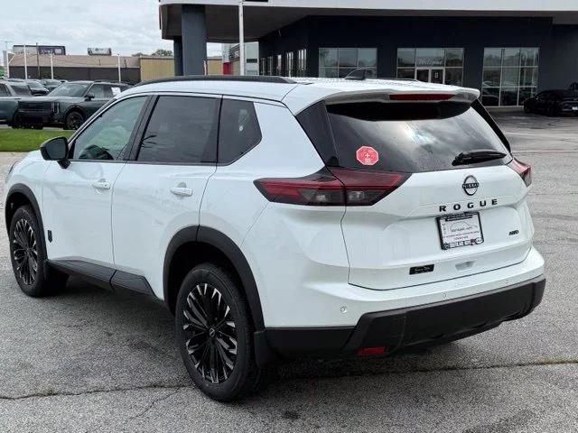 New 2026 Everest White Pearl TriCoat Nissan Dark Armor image 5