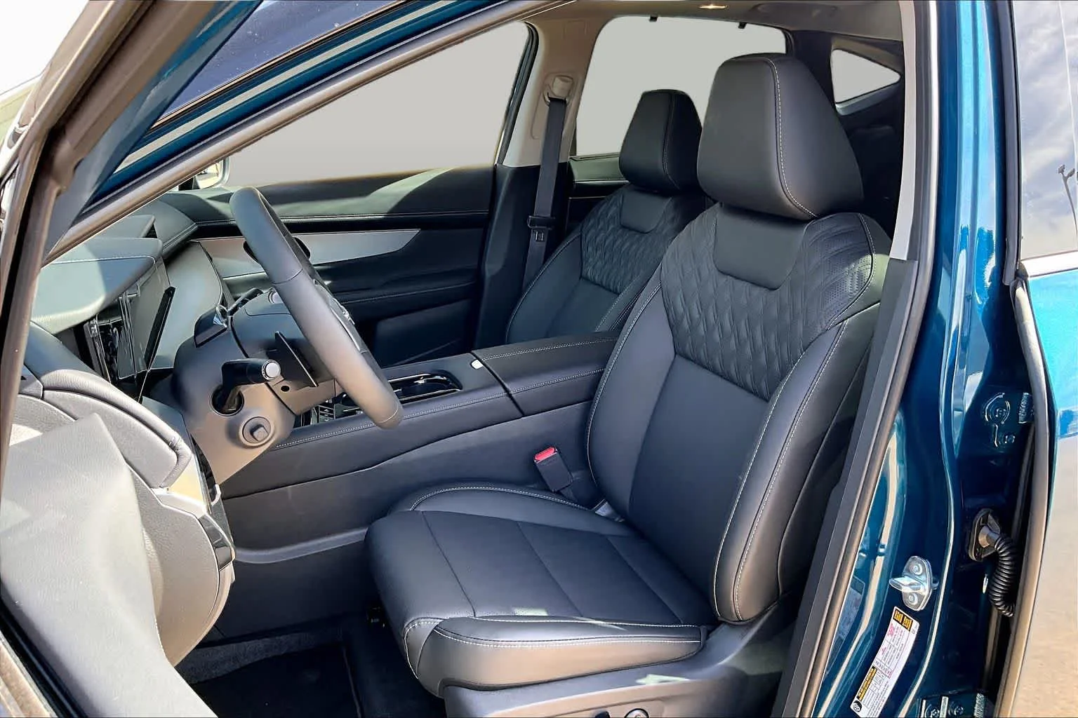New 2026 Aurora Blue Pearl Metallic / Super Black Two-tone Nissan Platinum image 9