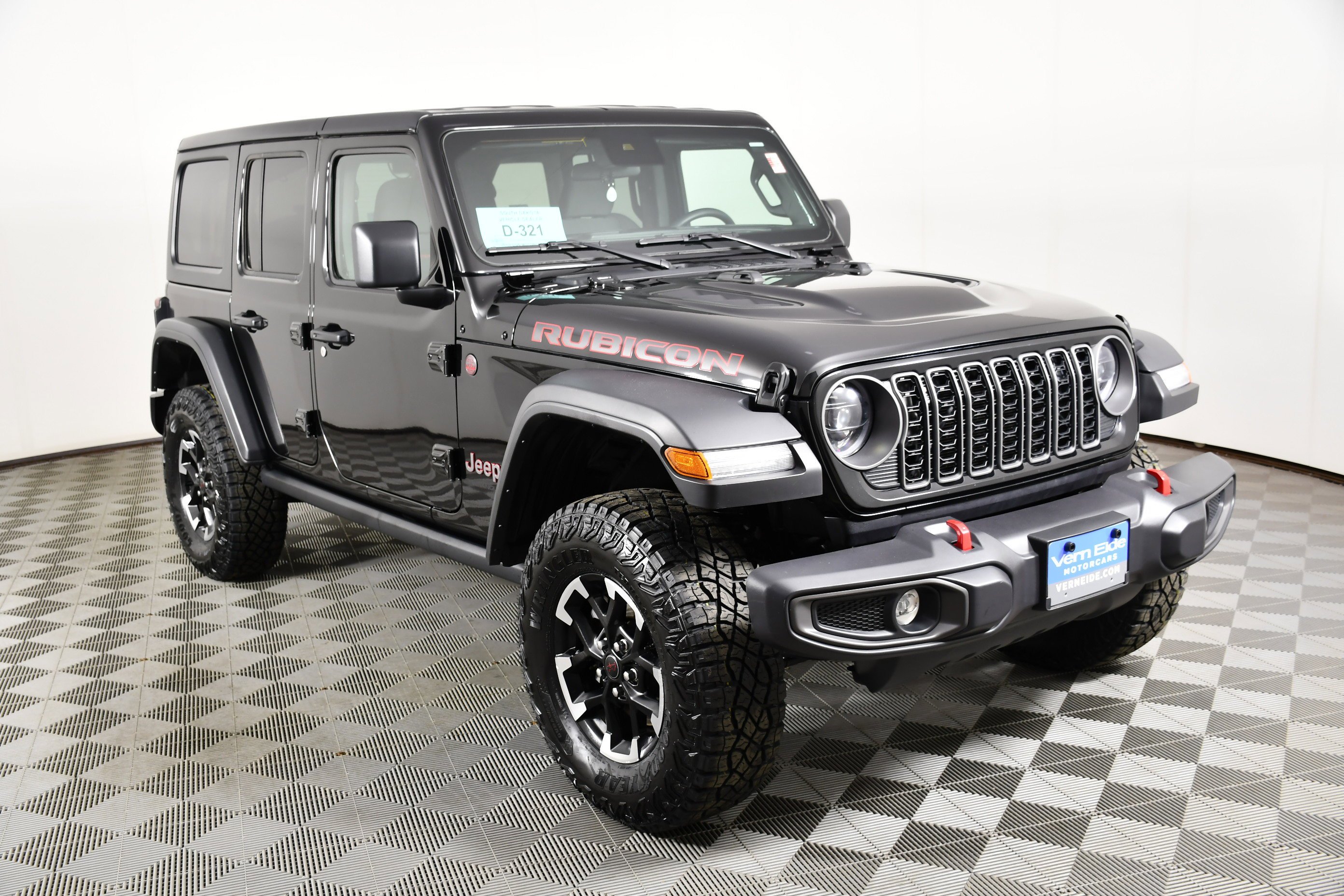 Used 2025 Black Clearcoat Jeep Rubicon image 3
