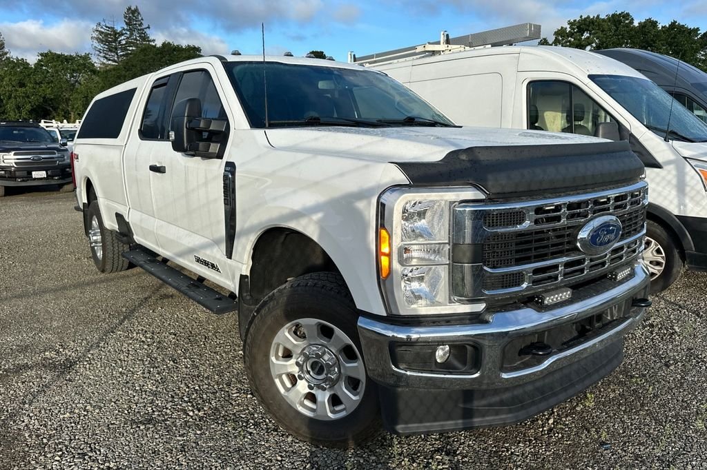 2023 Ford F-250SD XLT photo 2