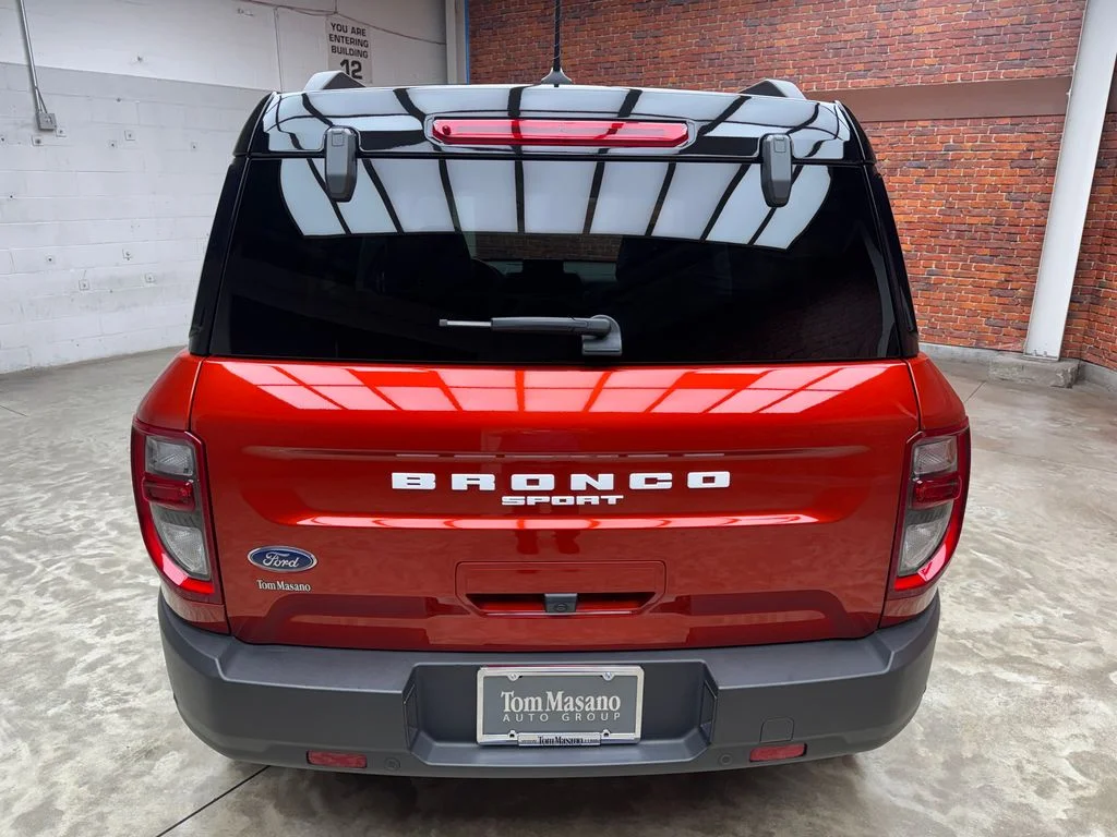 Certified Used 2024 Chili Pepper Red Ford Badlands image 4