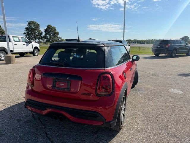 Used 2022 Chili Red MINI Cooper S image 12
