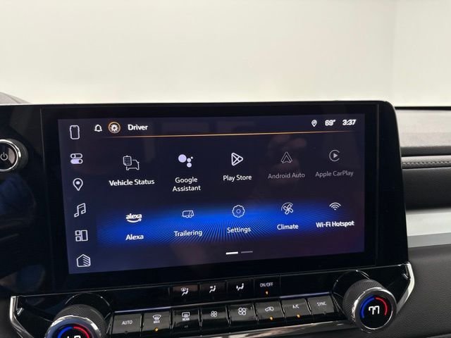 Used 2024 Black Chevrolet LT image 31