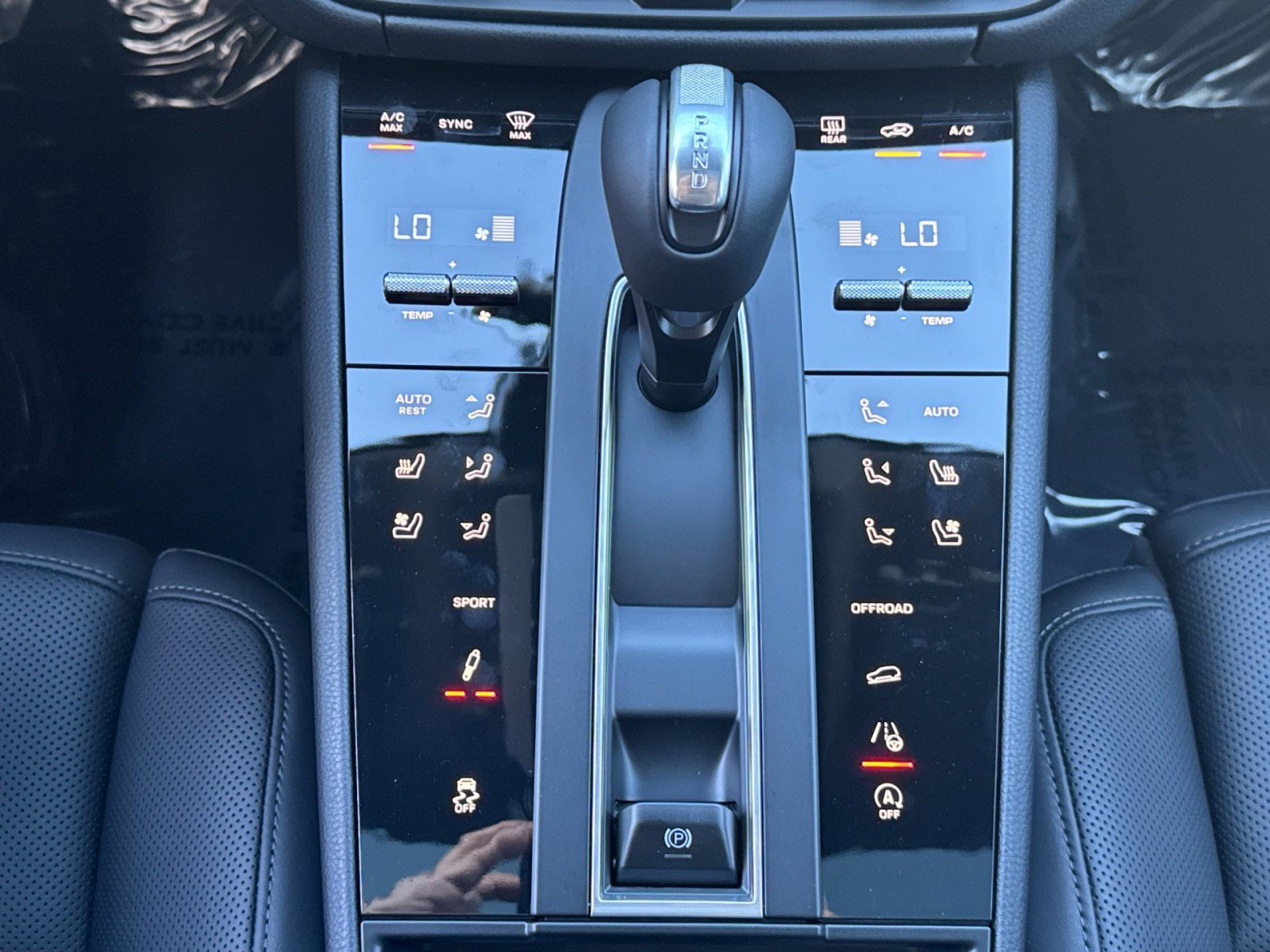 New 2026 White Porsche S image 21