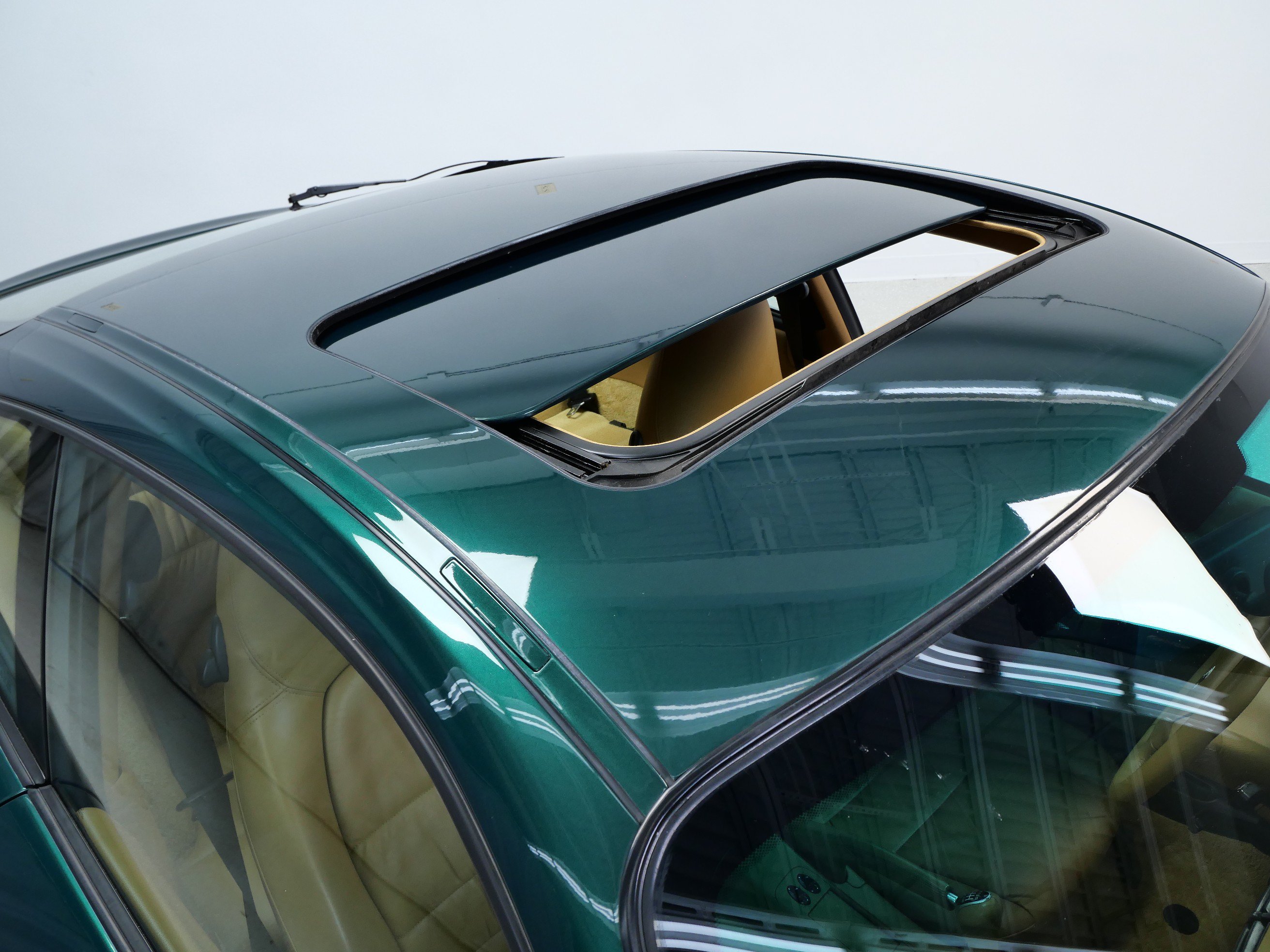 Used 2001 Forest Green Metallic Porsche  image 6