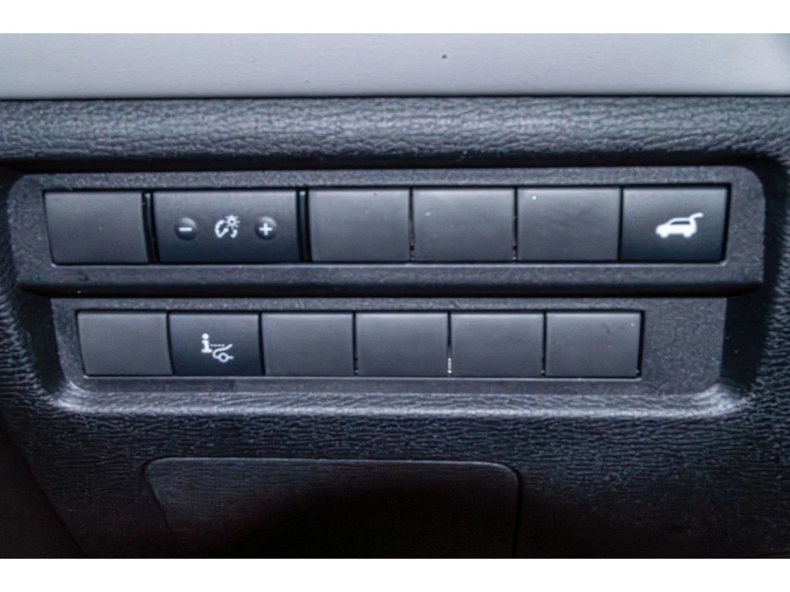2025 Mitsubishi Outlander Plug-in Hybrid Platinum Edition - Photo 22