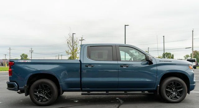 Used 2024 Blue Chevrolet Custom image 5