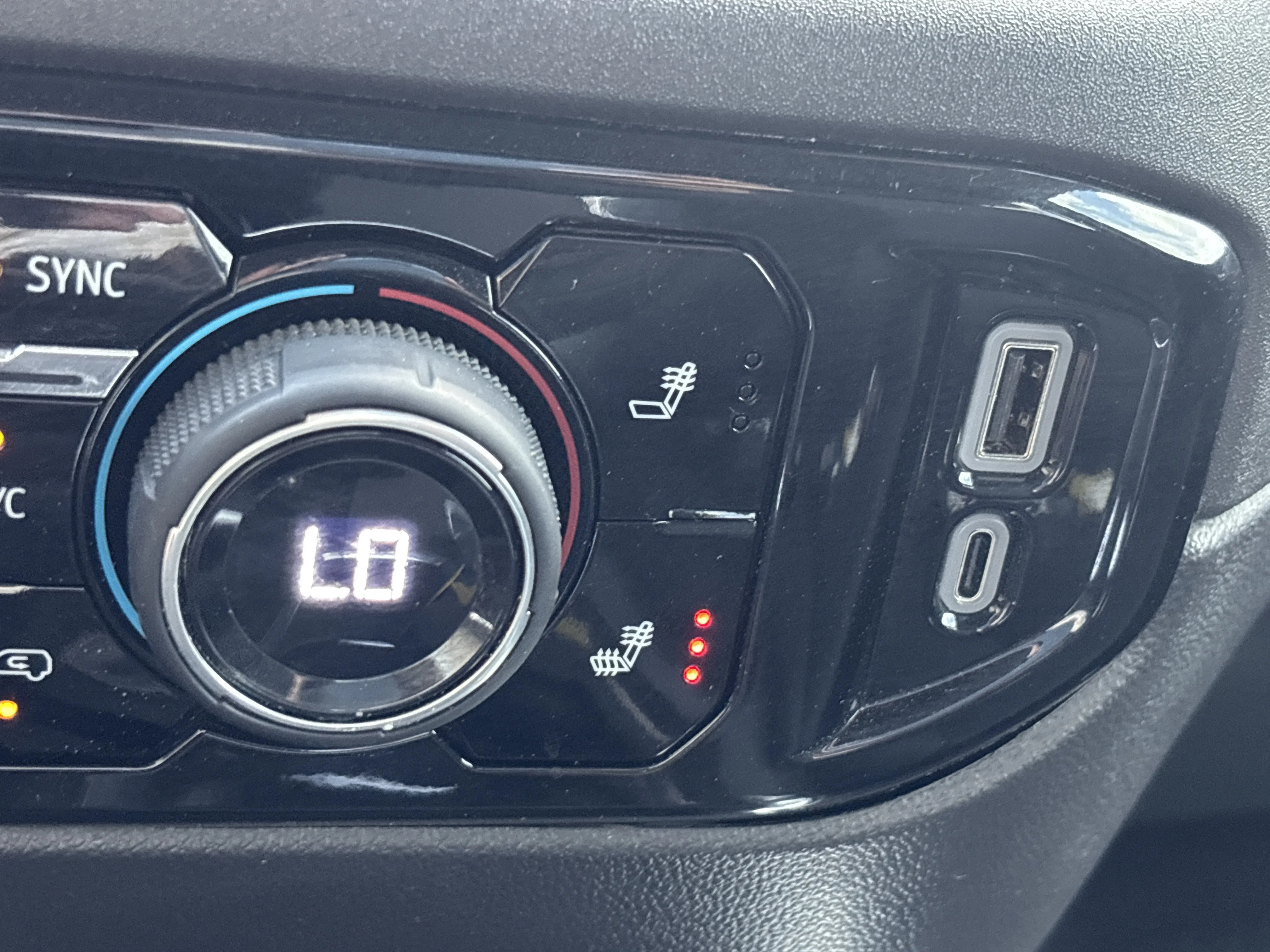 Used 2025 Summit White Chevrolet LT Trail Boss image 42