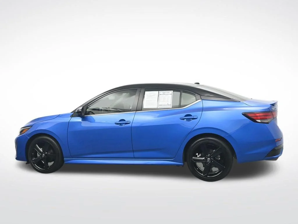 Used 2024 2t Blu Blk Roof Nissan SR image 10