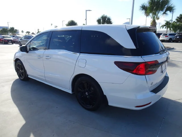 Used 2024 Platinum White Pearl Honda Sport image 20