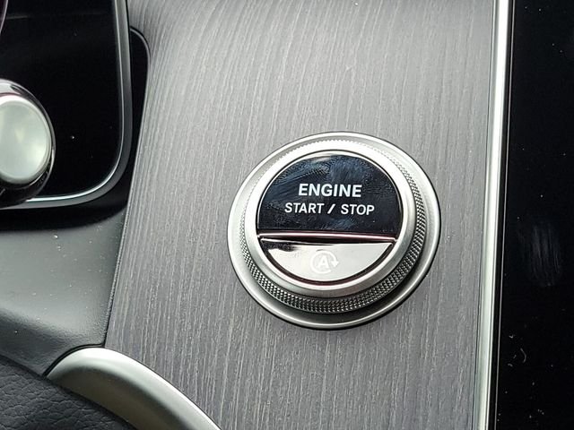 Used 2026 Black Mercedes-Benz GLC 300 image 22
