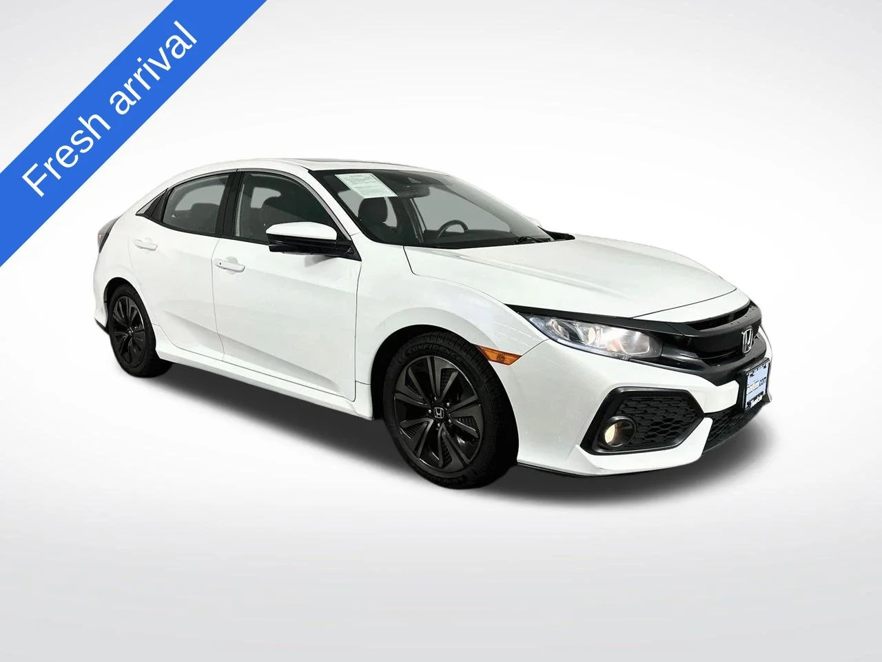 Used 2017 White Honda EX image 1