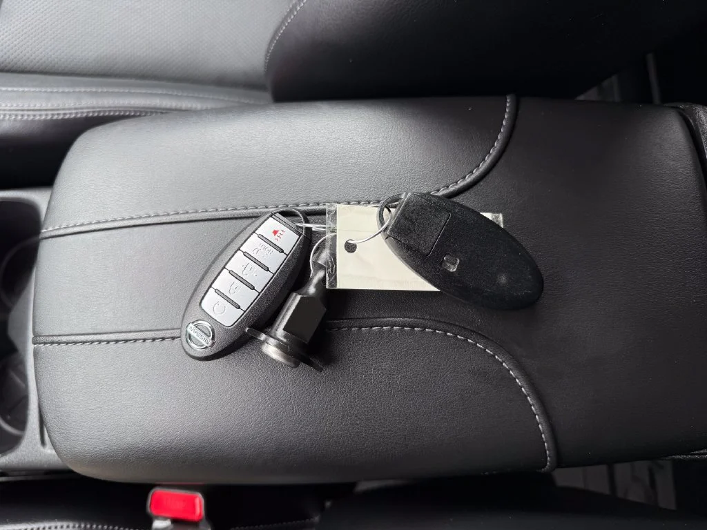 Used 2017 Gun Metallic Nissan SL image 34